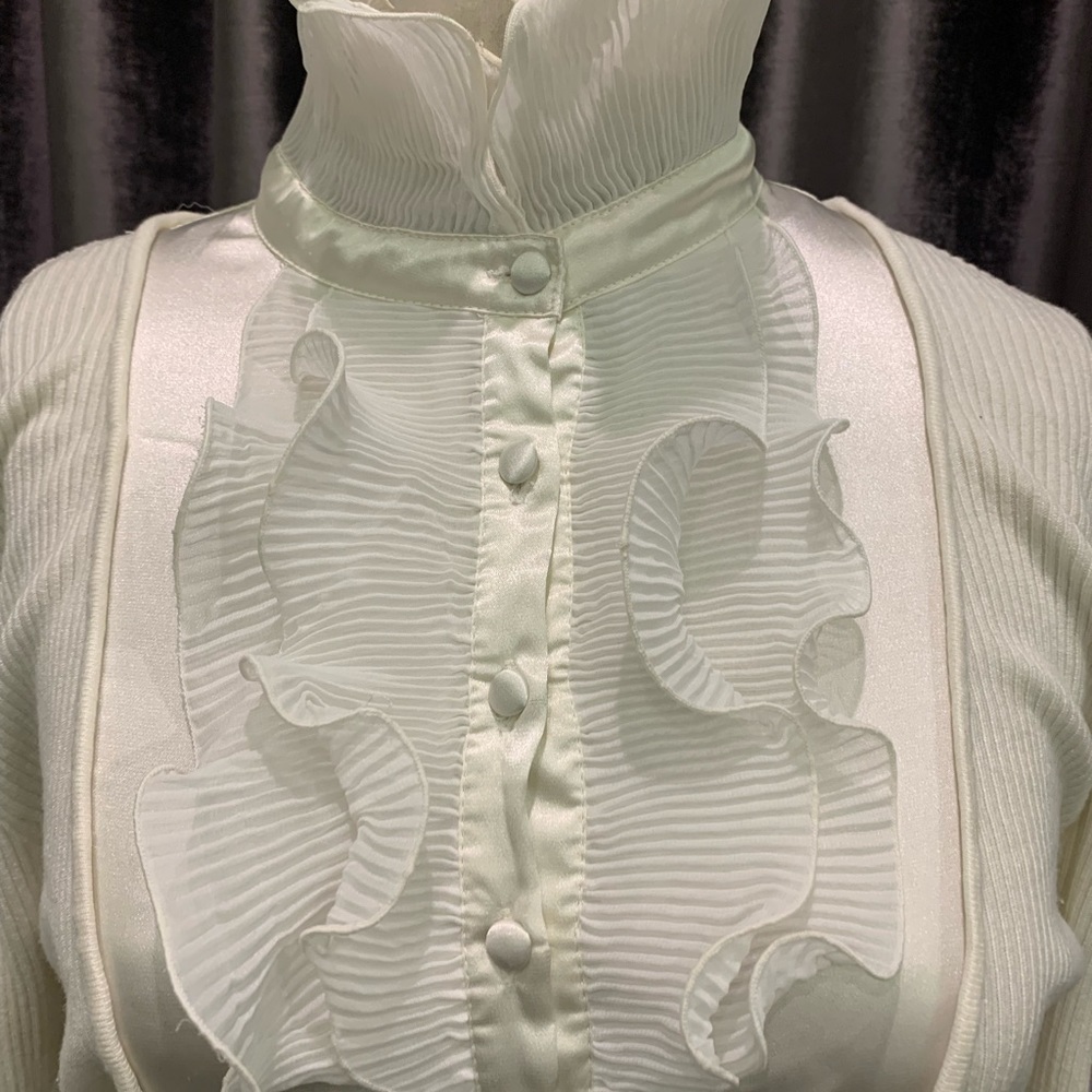 Chic blouse